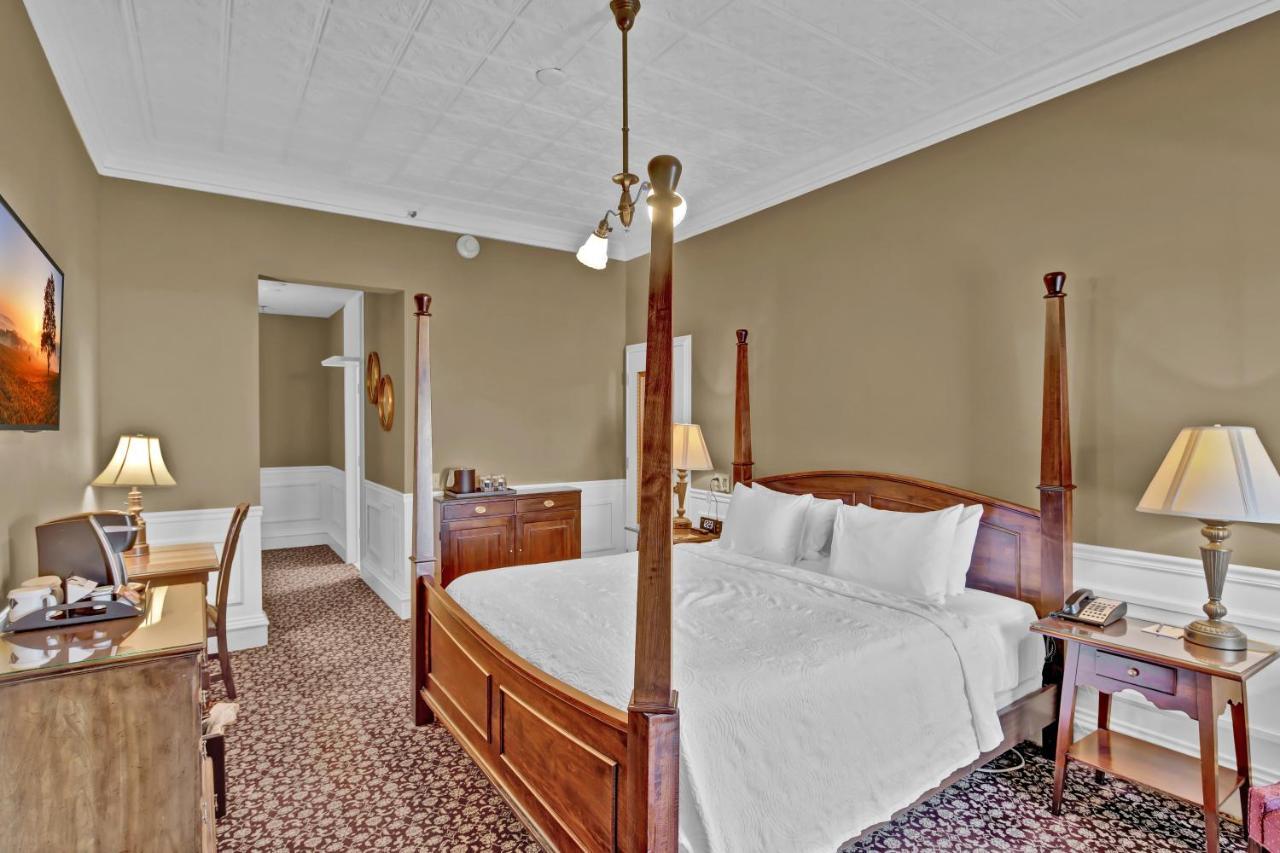 St James Hotel Red Wing Buitenkant foto